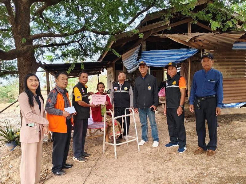 นายกเทศมนตรีตำบลกุดเรือคำ ลงพื้นที่มอบเงินช่วยเหลือประชาชนฯ ด้านการส่งเสริมและพัฒนาคุณภาพชีวิต ตามอำนาจหน้าที่ของ อปท. ประจำปีงบประมาณ 2567